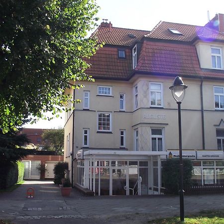 Appartement & Ferienwohnungen Thiess 罗斯托克 外观 照片