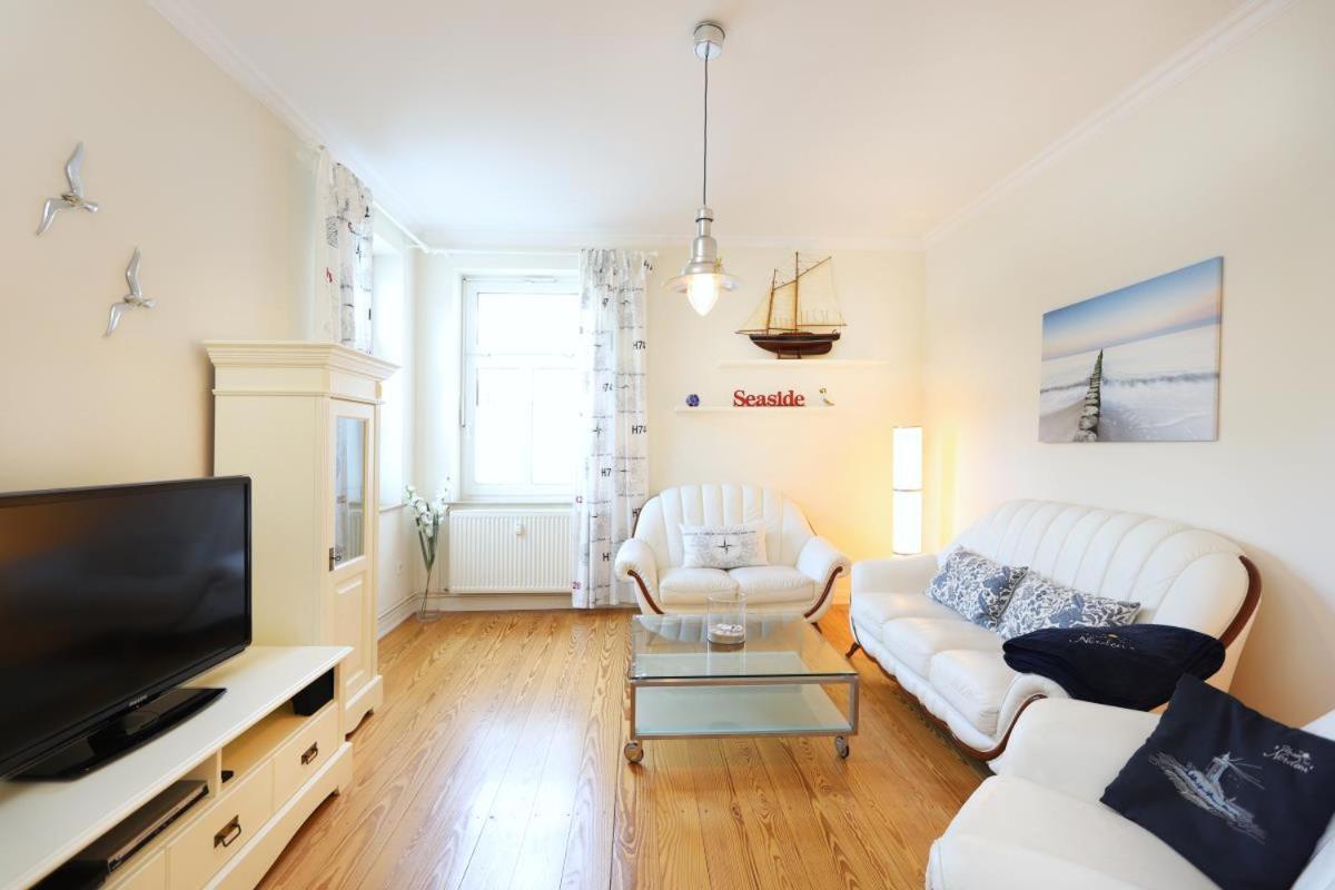 Appartement & Ferienwohnungen Thiess 罗斯托克 外观 照片